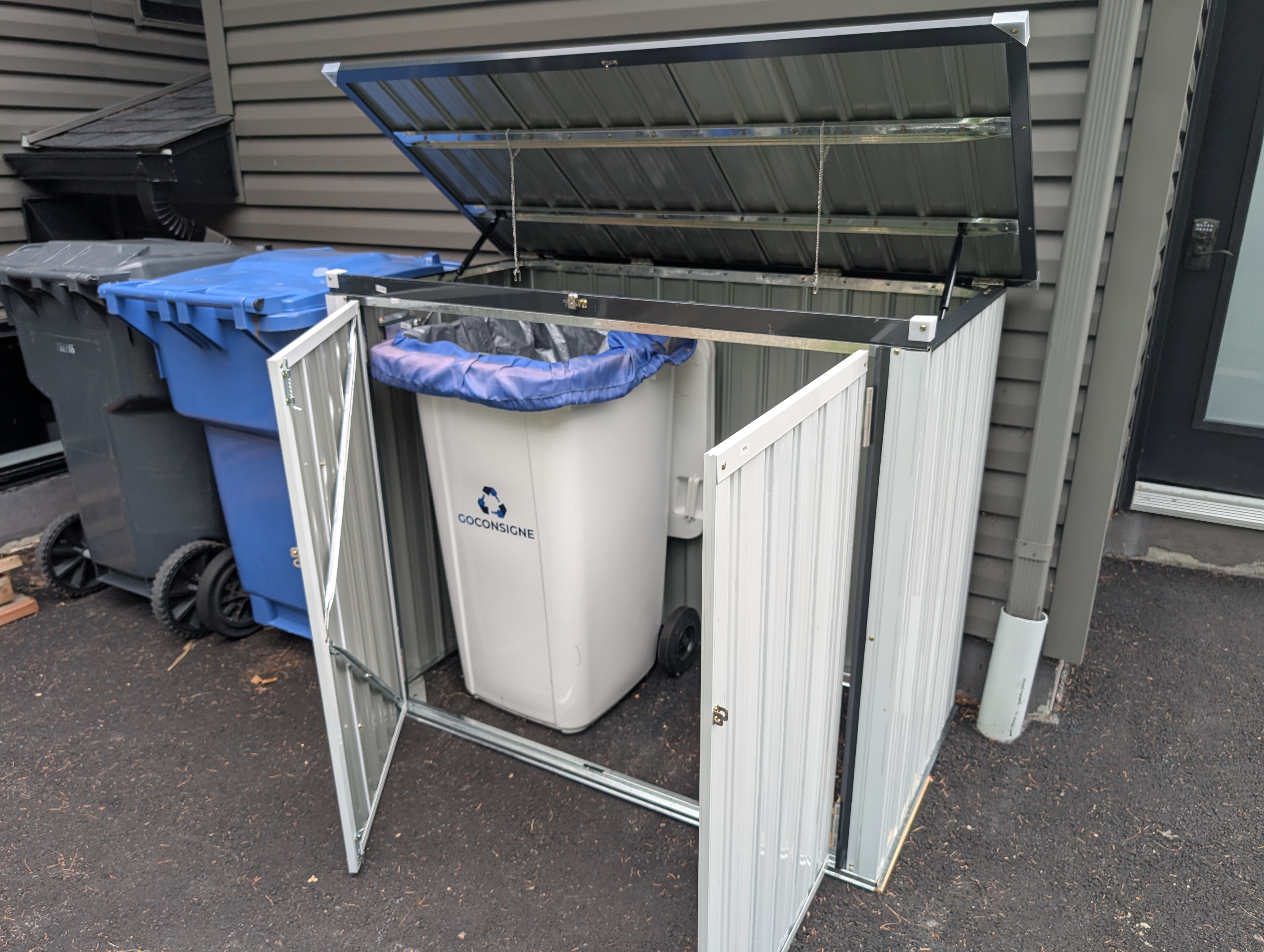 Abri de rangement exterieur pour bac blanc